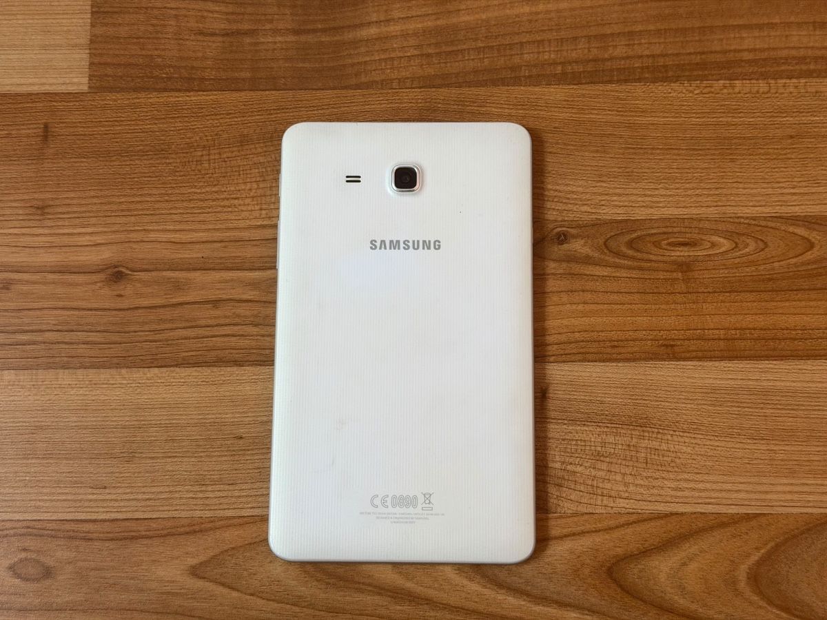 Samsung Tablet PC: Samaung Galaxy Tab A – Usato da Obernau venduto da agaton 1