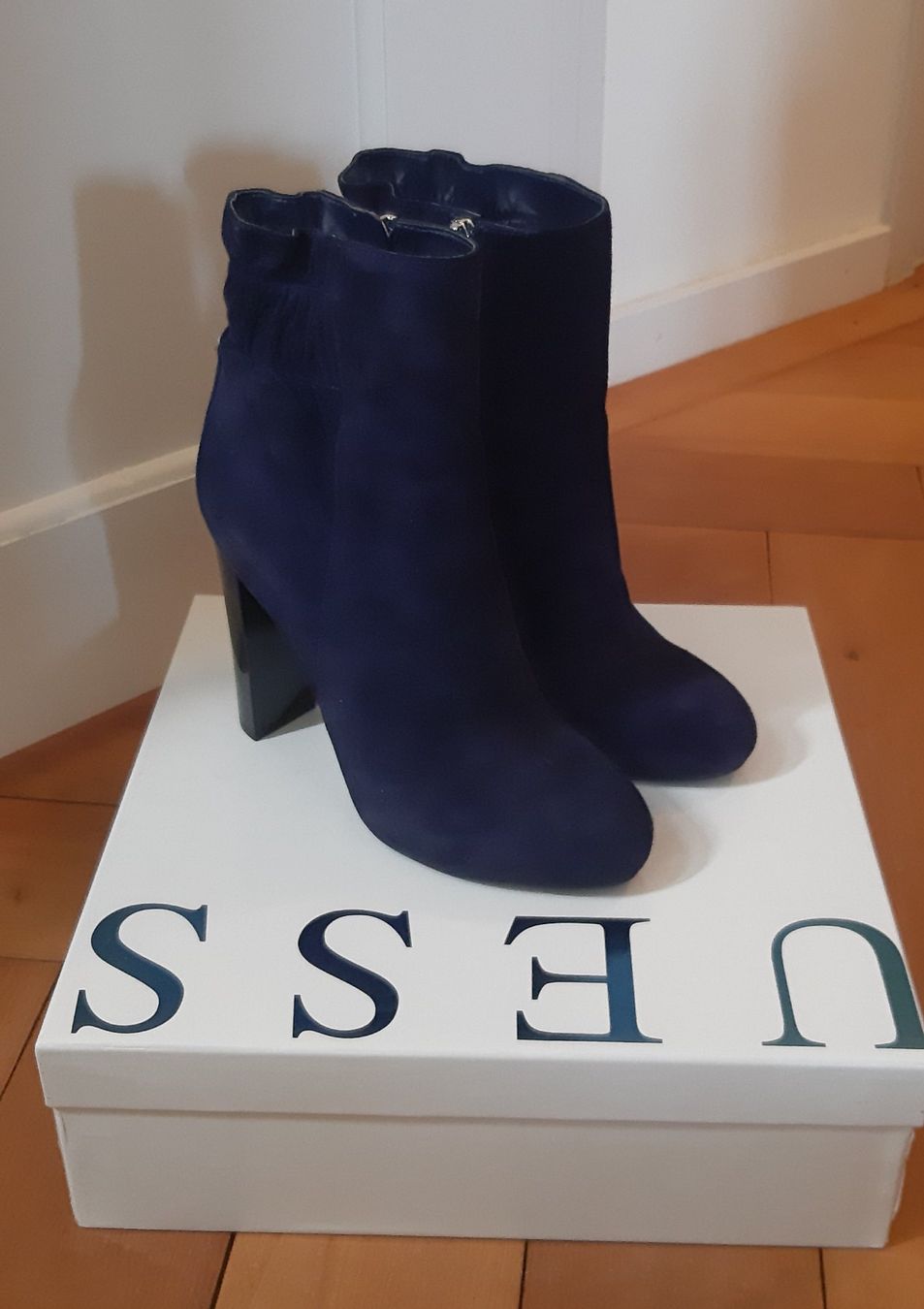 Guess Scarpe da donna: NEU!  GUESS Stiefel LEDER    Gr.38 – Nuovo e nell'imballaggio originale da Zürich venduto da Venecia25 4