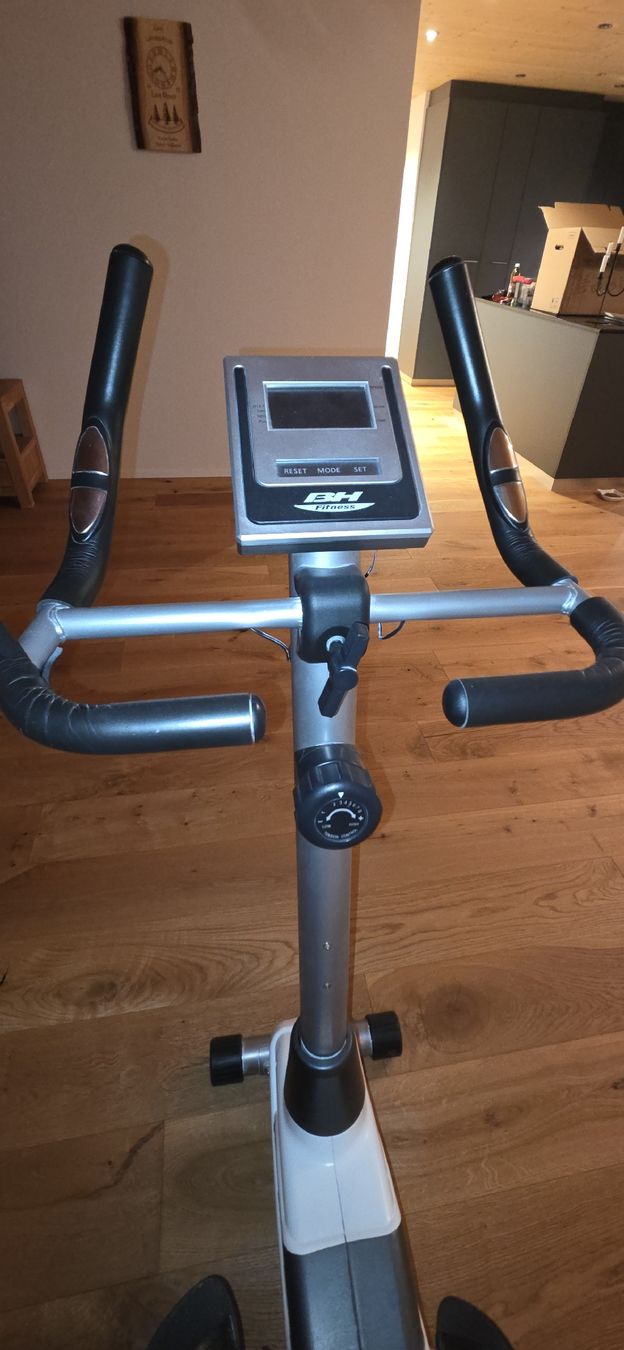 Hometrainer: Fitnessvelo – Gebraucht aus Arni BE von Jolanda2000 1
