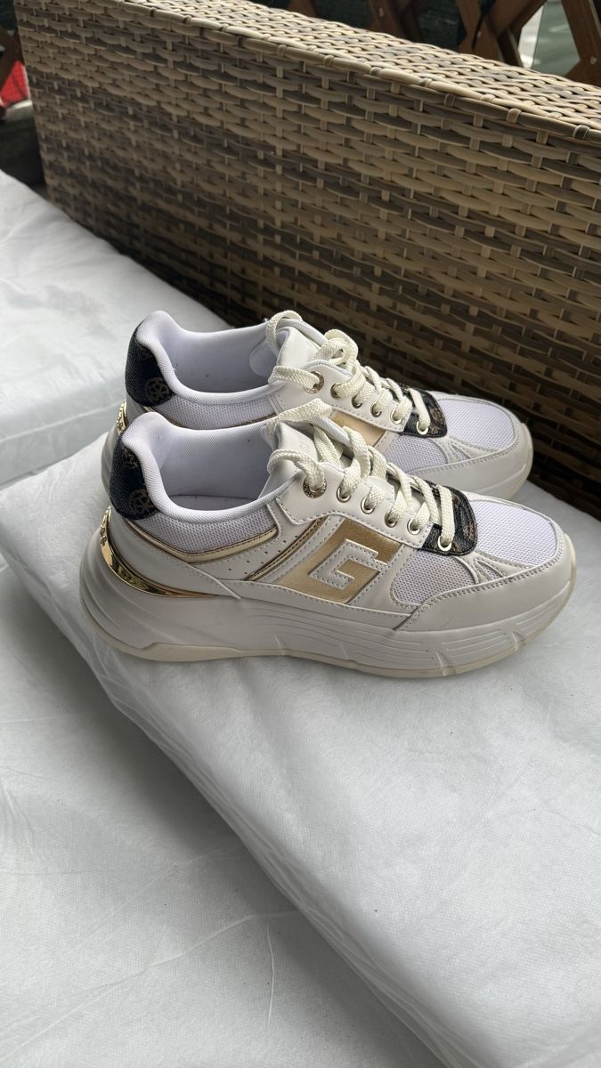 Guess Damenschuhe: Sneackers Guess taglia 38 – Gebraucht aus Pregassona von cri_jtt6 3