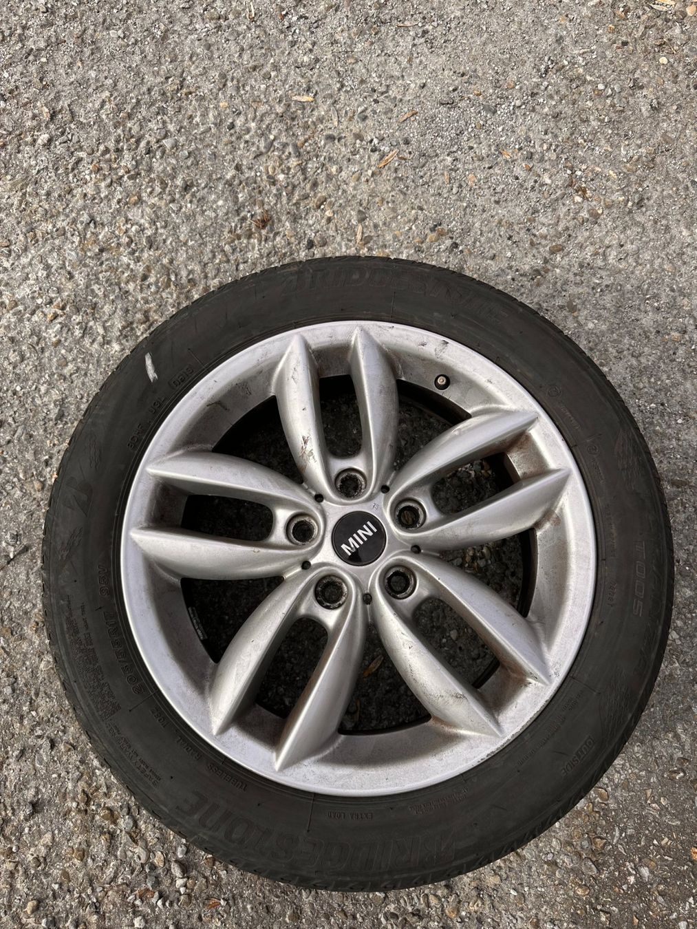 Mini Pneumatici & Ruote complete: 4 Roue Mini Countryman – Usato da Romont FR venduto da Thoma_bdn