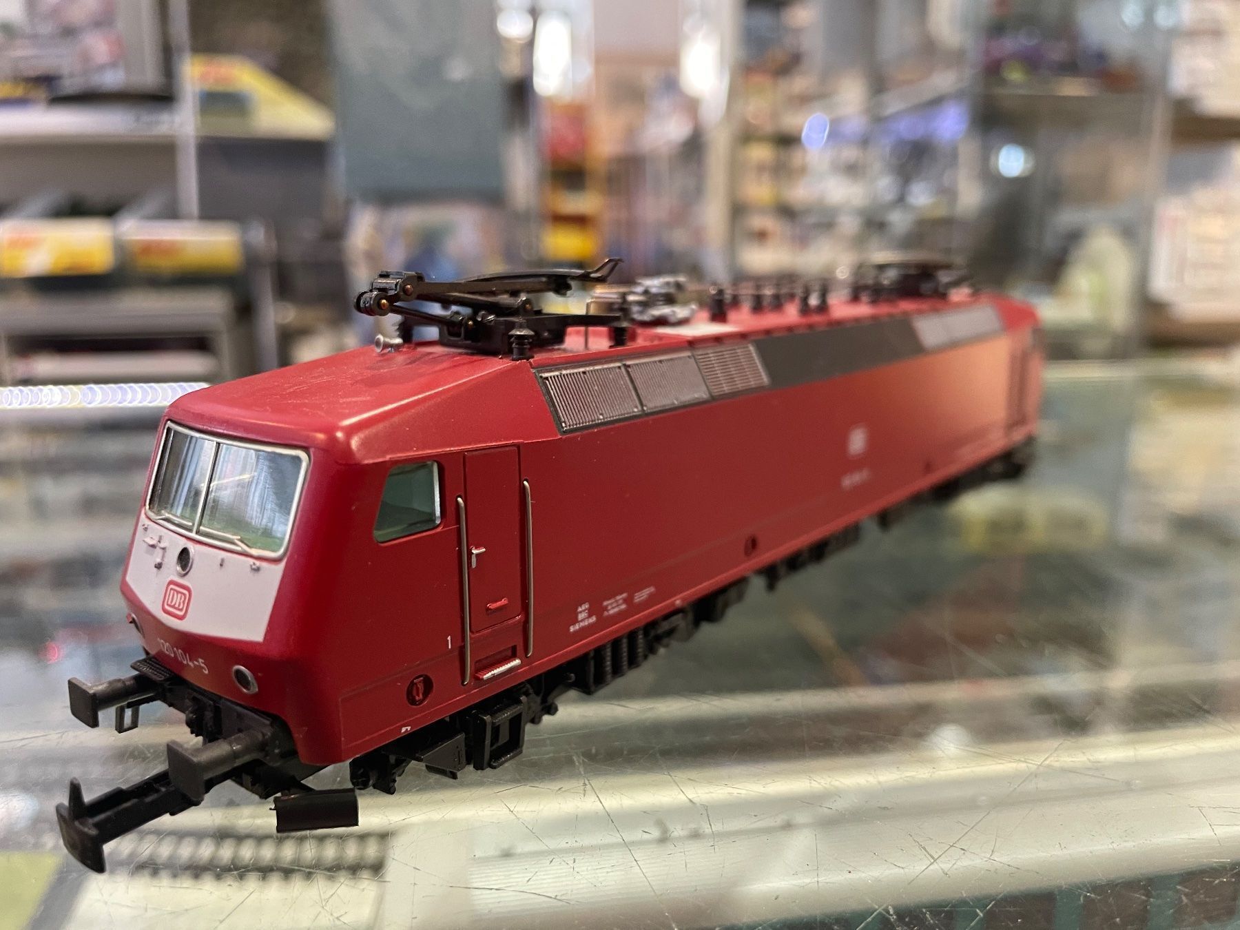 Märklin Modellini di ferrovie: Märklin 3654 Br 120.1 DB digital – Usato da Chiasso venduto da Carrara-Modellismo