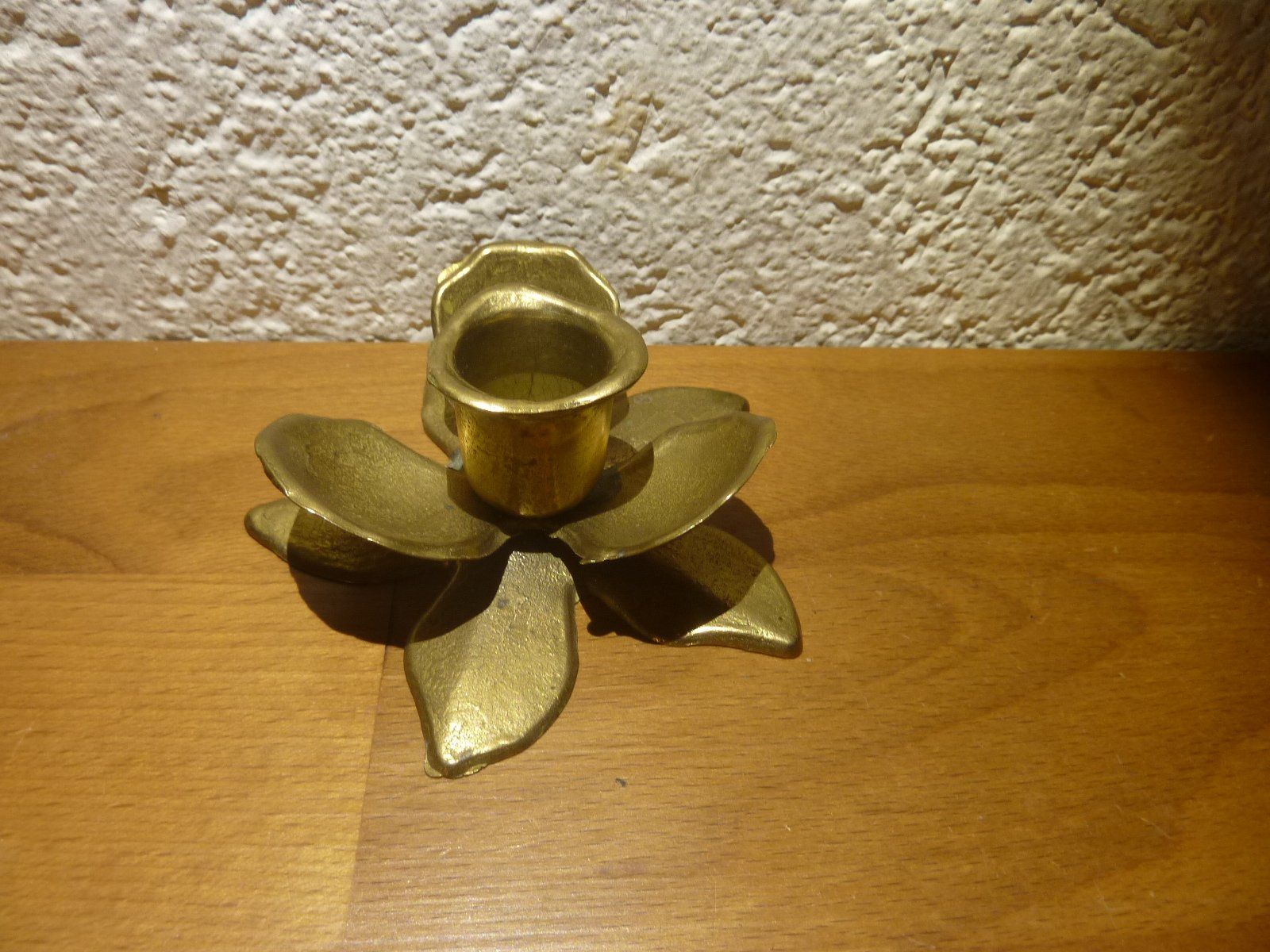 Portacandele: Kerzenständer Blume härzig Messing H 4 cm D 10cm – Usato da Hochfelden venduto da swissice 3
