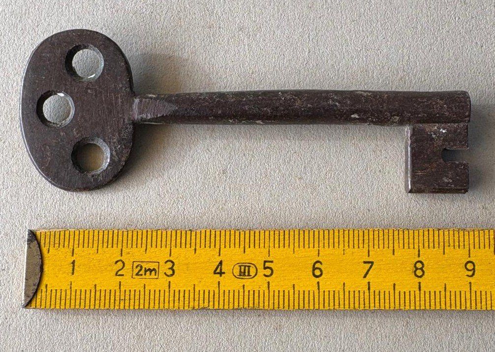 Schlüssel: ANTIKER METALL SCHLÜSSEL – Gebraucht aus Ostermundigen von wini63 4