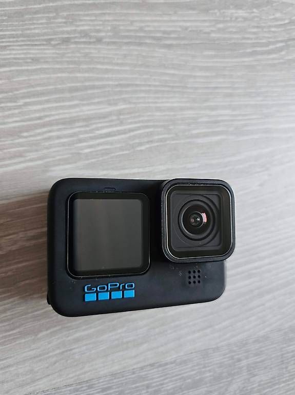 Gopro Action Cam: Gopro Hero 10 + accessoires – D'occasion à Morges par loi_lg2k
