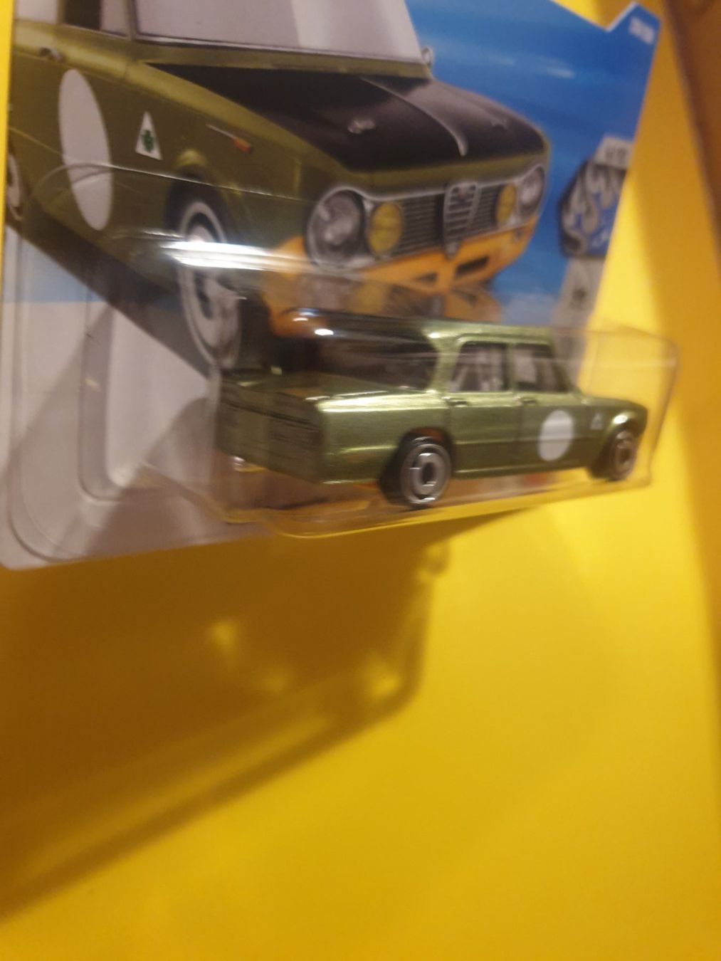 Hot Wheels Voitures modèles: Hot Wheels ALFA ROMEO GIULIA TI SUPER – Neuf avec emballage d'origine à Oftringen par Rotor 3