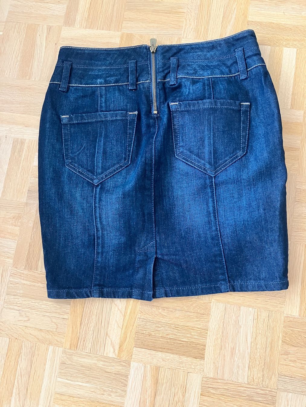 Esprit Gonne: Jeansrock urban chic – Usato da Baden venduto da sylivianne 1