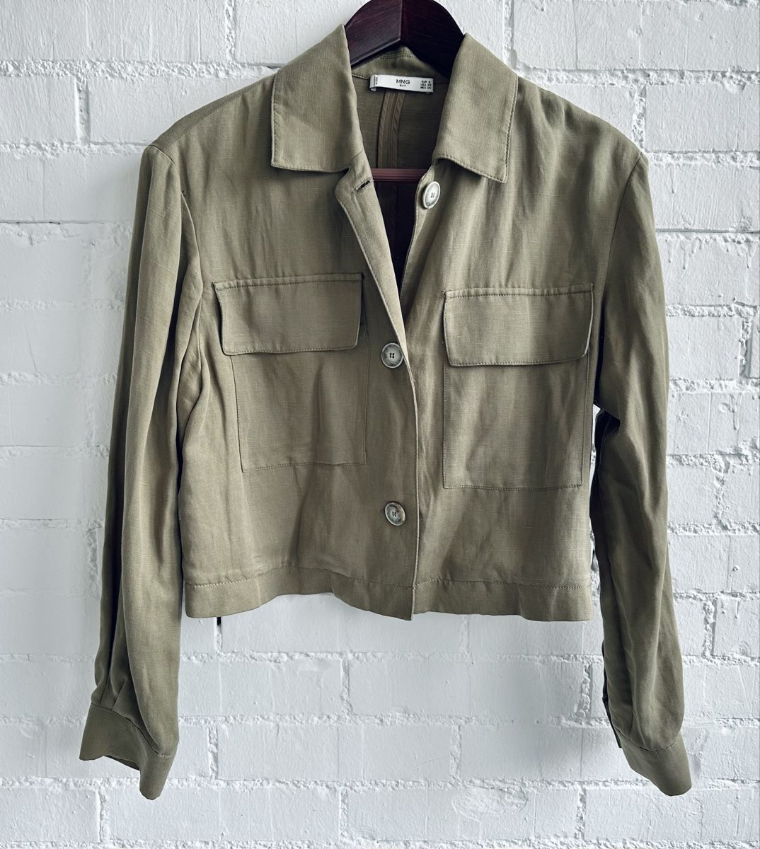 Mango Jacken: Khakifarbene Kurzjacke von Mango / Gr. S – Gebraucht aus Bern von Fraeuleinhonig