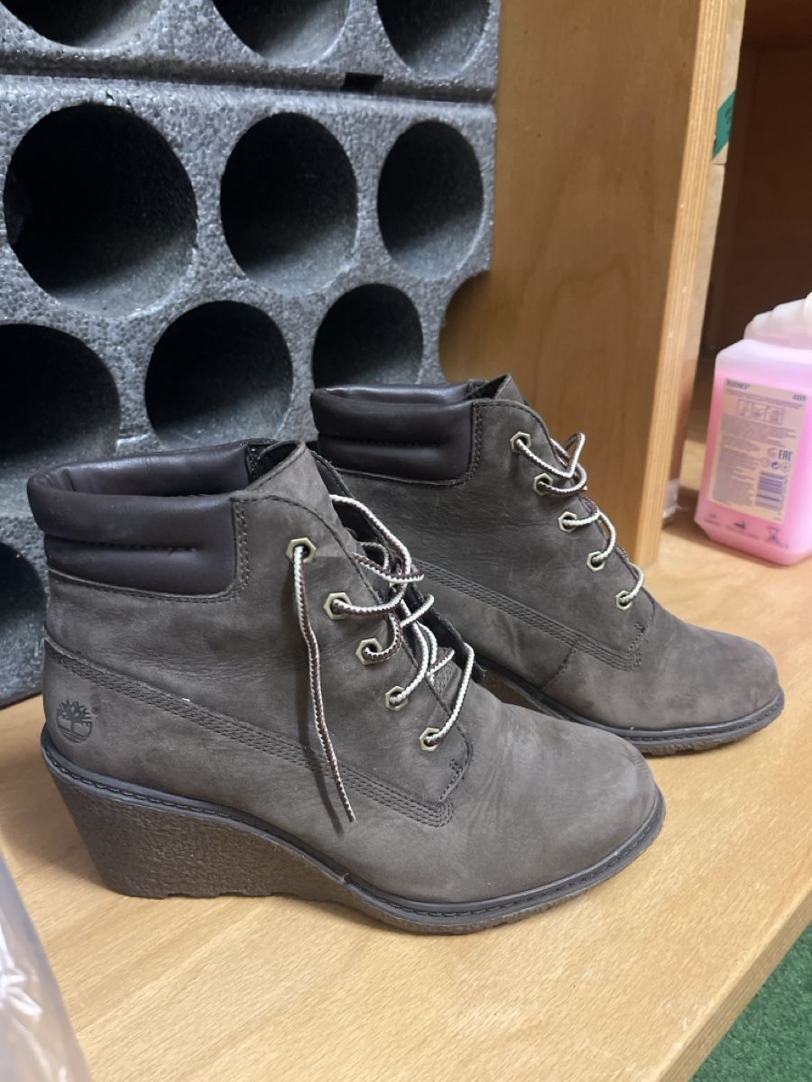Scarpe da donna: Boots mit Keilabsatz Timberland gr 37 – Usato da Bad Zurzach venduto da Cuore34
