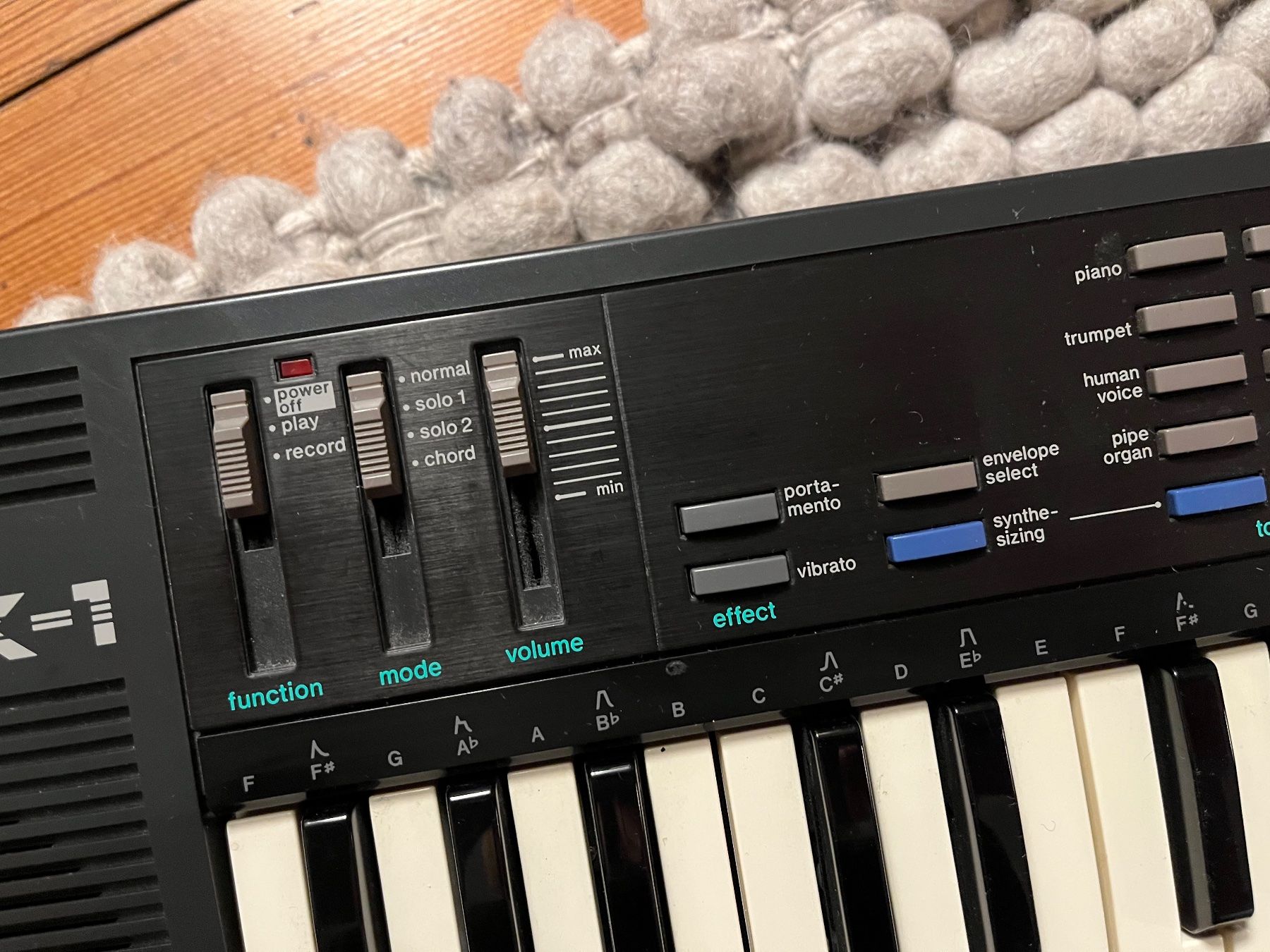 Casio Musikinstrumente: Casio SK1 Sampling Keyboard – Gebraucht aus Zürich von  1