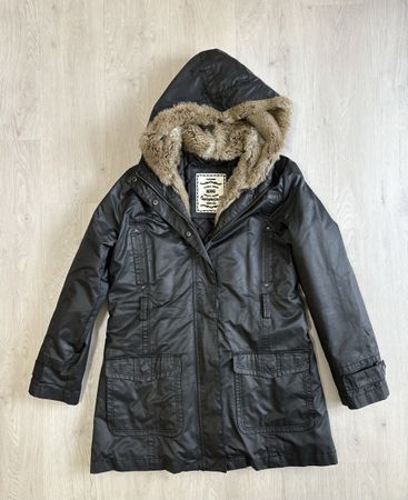 MNG Wintermantel, Größe M, mit Fellkapuze, 2-in-1 Jacke, TOP