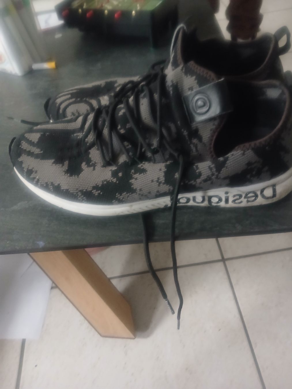 Desigual Scarpe da uomo:  Desigual Turnschuhe Gr. 41 – Usato da Pieterlen venduto da Ya0527yl 3