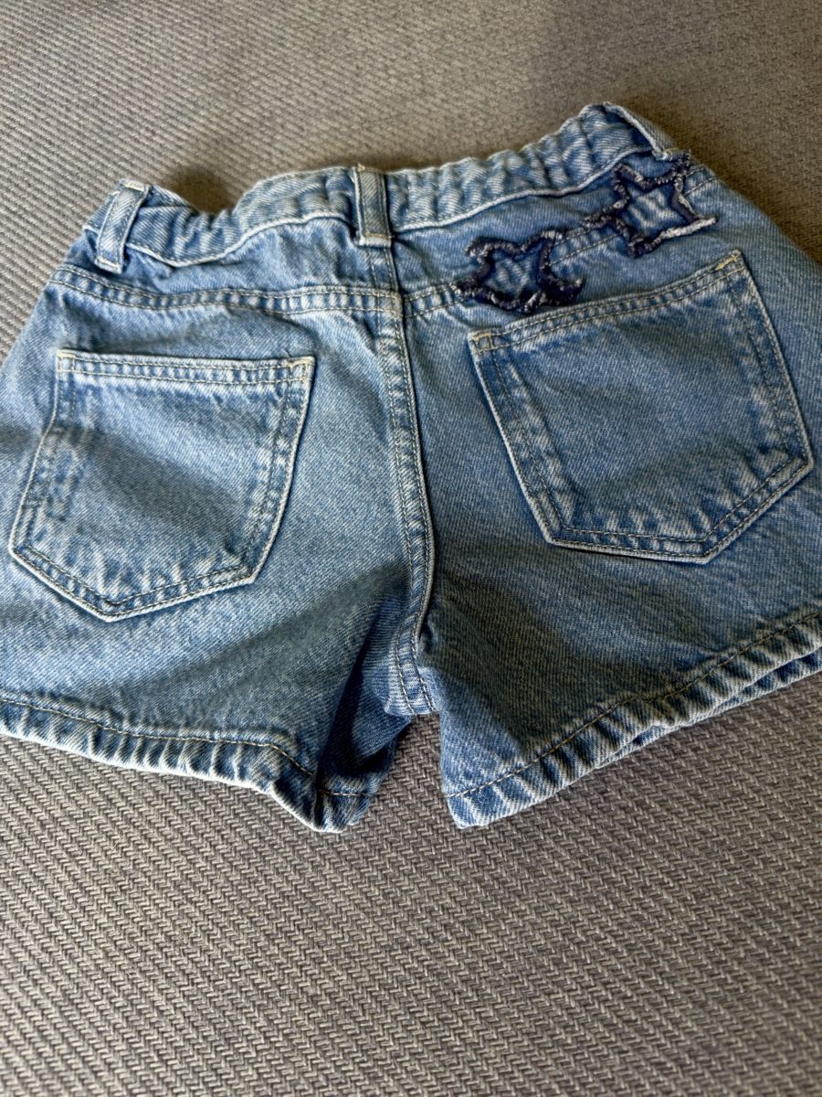 Mango Pantalons: Jeansshorts MNG |Größe 134 cm|| – D'occasion à Kilchberg ZH par nad_6dwp 1