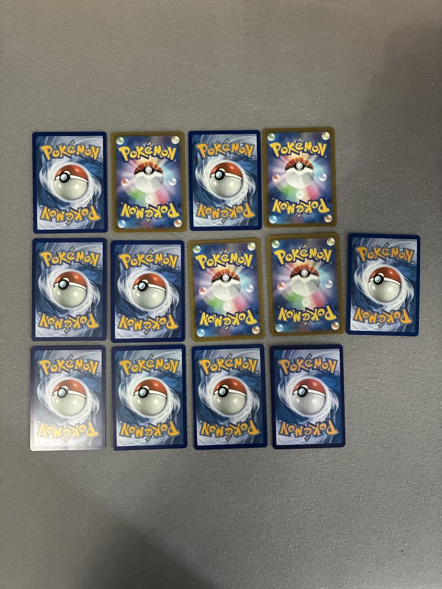 Pokémon Carte collezionabili: Lotto 13 carte Pokémon eevee &  eeveelution  – Nuovo (secondo la descrizione) da Taverne venduto da nad02026 1