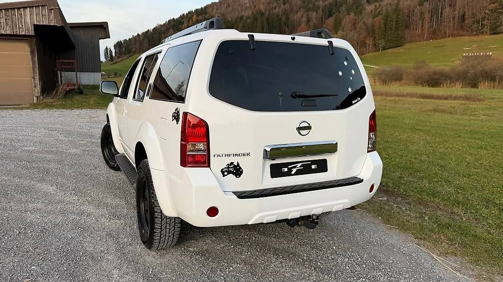 Automobili: Nissan Pathfinder 2.5 dCi Platinum – Usato da Langenthal venduto da Goergens10 2