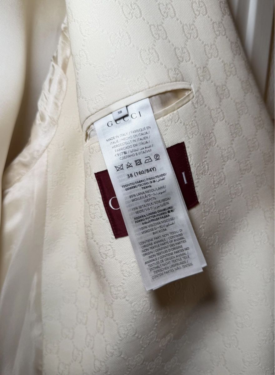 Gucci Cappotti: Gucci Beige Wool Coat - Size 38, New with Tag. – Nuovo e nell'imballaggio originale da Thonex venduto da Lux_brands01 7