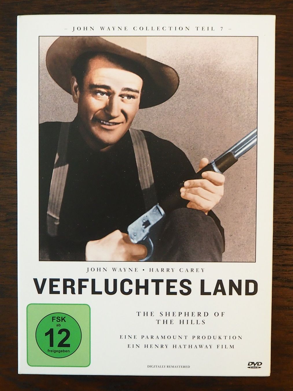 Tous les DVDs: Verfluchtes Land / John Wayne – D'occasion à Chur par dluli