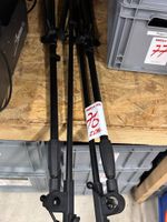 2 Stative (Lot 76) 2504 Biel