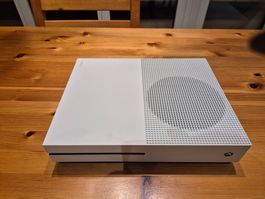 Verkaufe X Box One S