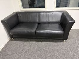 Schwarzes 2-Sitzer Bürosofa / Ledersofa