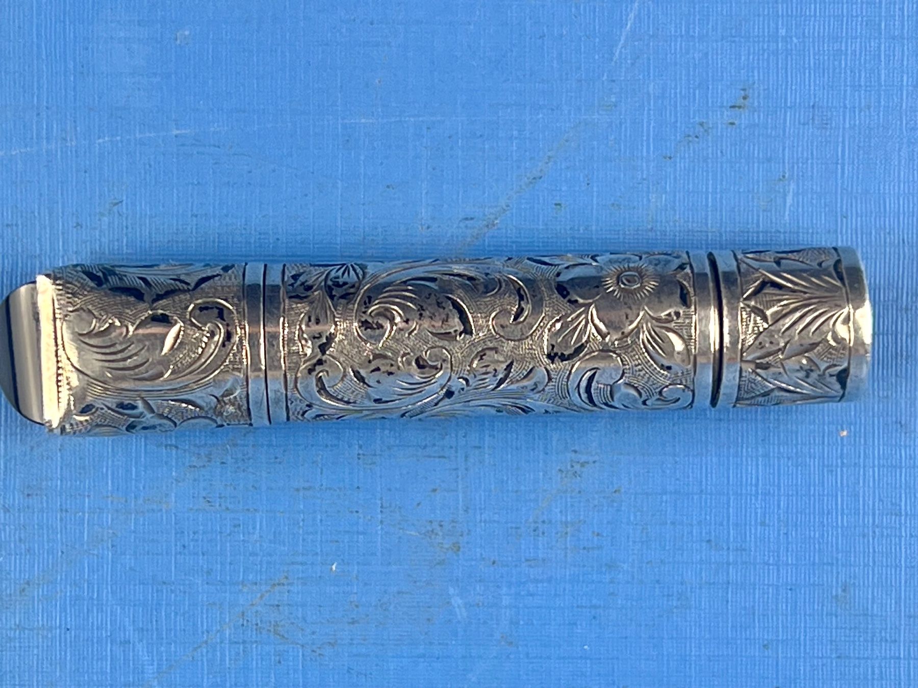 Make-up: Prächtiger antiker gravierter Silber 900 Lippenstift – Usato da Unterengstringen venduto da Gustav03 4