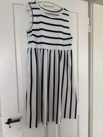 Sommerliches Streifenkleid, Grösse L, Top Zustand!