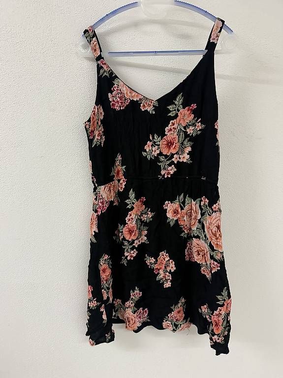 Vestiti: Schwarzes Kleid mit Blumen, Gr 42 – Usato da Zürich venduto da mel_v8qp 2