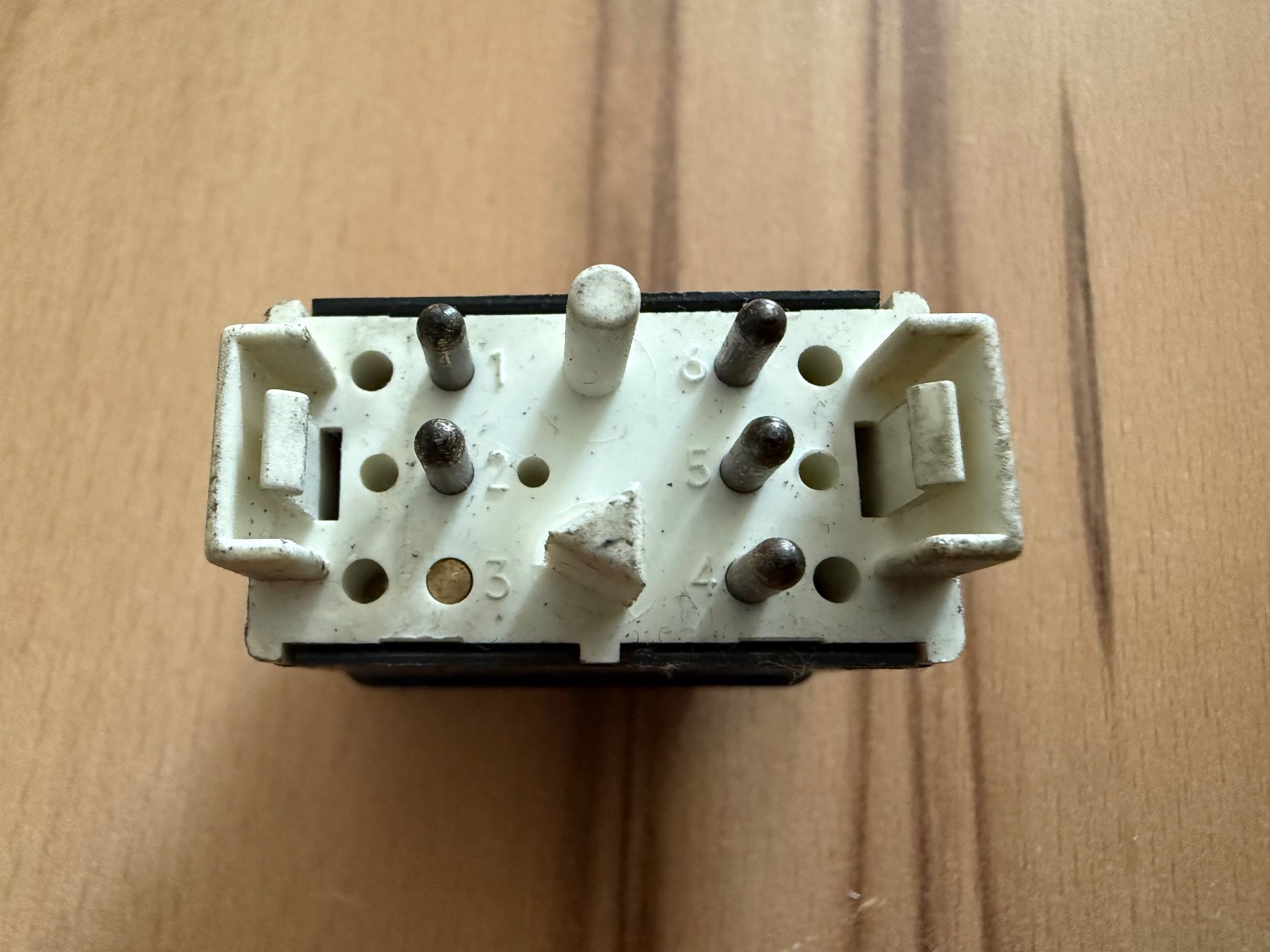 Schalter: BMW E30 Verdeck Schalter Original – Gebraucht aus Winikon von cabriofan01 2