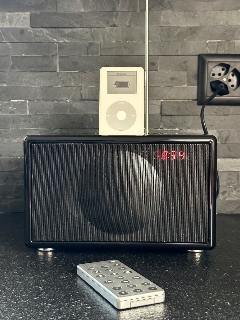 Lettore multimediale & Streamer: Geneva Sound System Model S (OHNE iPod!) – Usato da Feusisberg venduto da Frizzle63 1
