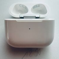Original Apple Ladecase MagSafe A2566 für AirPods 3 Gen.