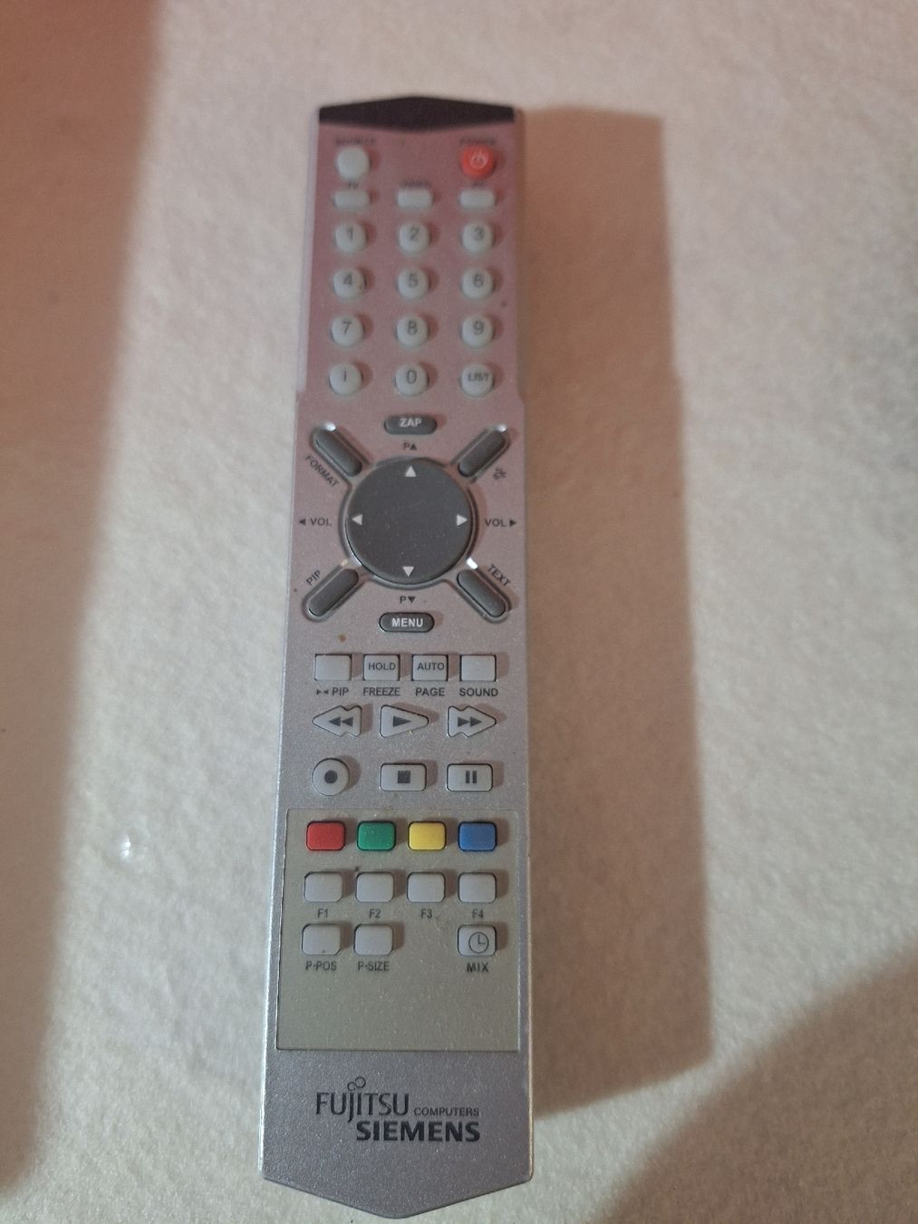 Televisori: Fernseher mit Standfuß – Usato da Strengelbach venduto da Ist-van 4