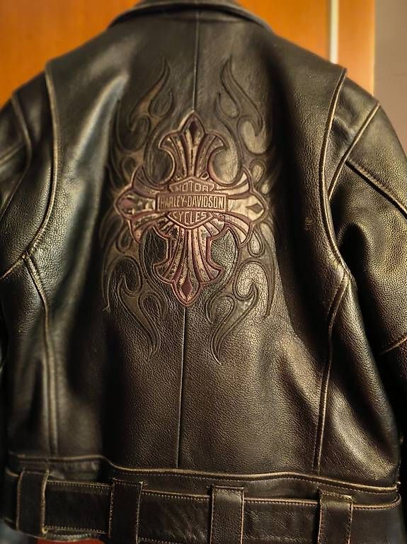 Jacken: verkaufe Damen-Harley Davidson Lederjacke – Gebraucht aus Balsthal von 3533caroline 2
