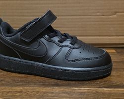 Nike Kinderschuhe, Grösse 27, Schwarz - NEU