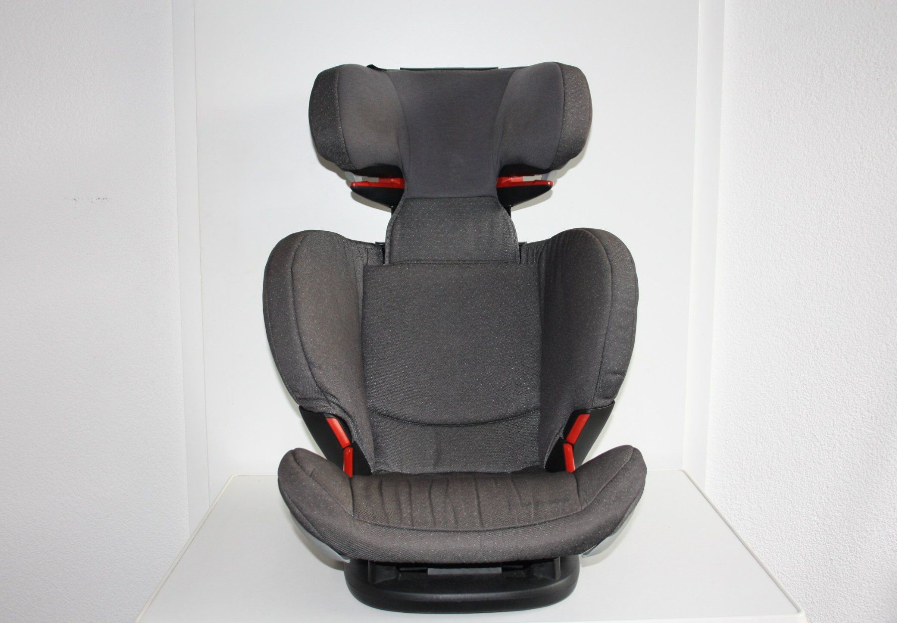 Maxi-Cosi Seggiolini per auto: Maxi Cosi RodiFix Air Protect Kindersitz – Usato da Deitingen venduto da Johnny_Malibu 1