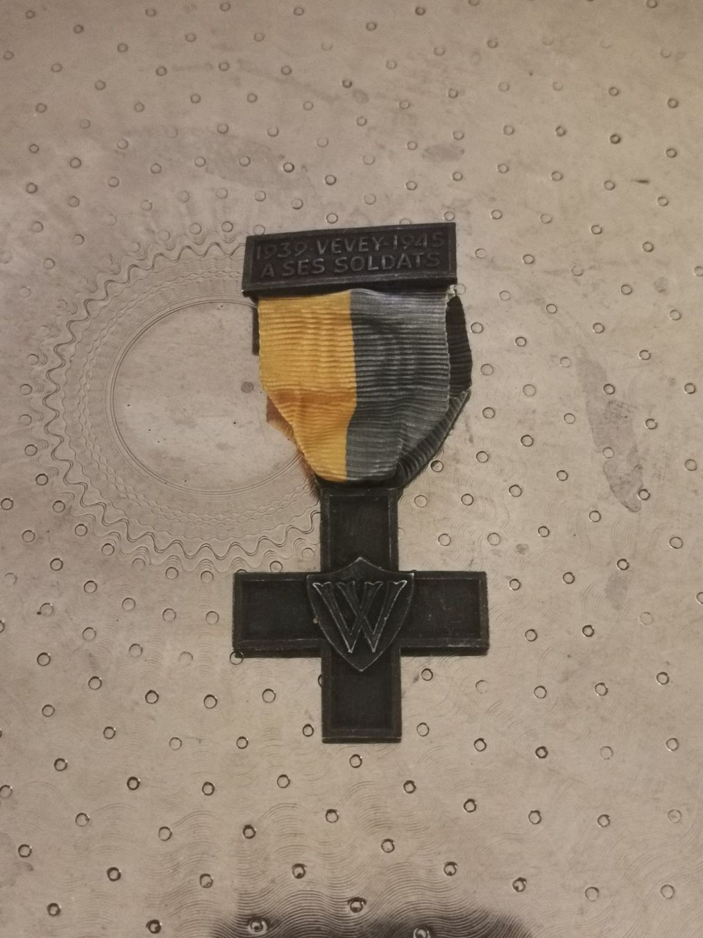 Medaglie: Médaille Commémorative de VEVEY  1939 - 1945 – Usato da Genève venduto da Atelier.Curio