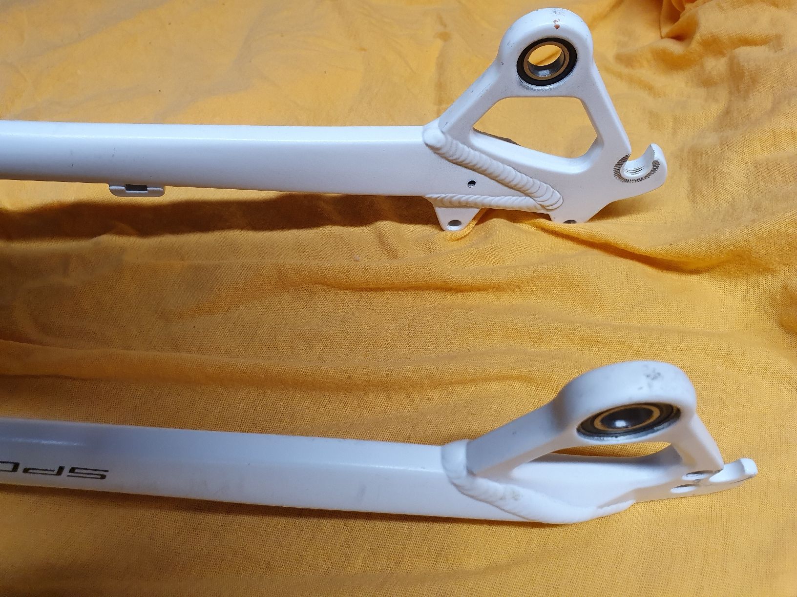 Pezzi di ricambio: Schwinge MTB FS, mit div. Anbauteile, gebr. – Usato da Niedergösgen venduto da joh_6txt 8