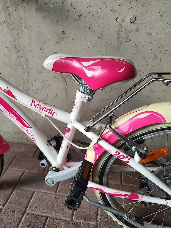Velos: Velo rose 20" – Gebraucht aus Yverdon-les-Bains von Cadocouches.ch 1