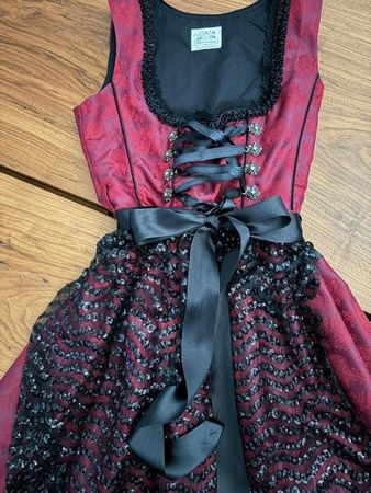 Dirndl bordeaux/schwarz mit 2 Blusen Gr. 38 & Accessoires