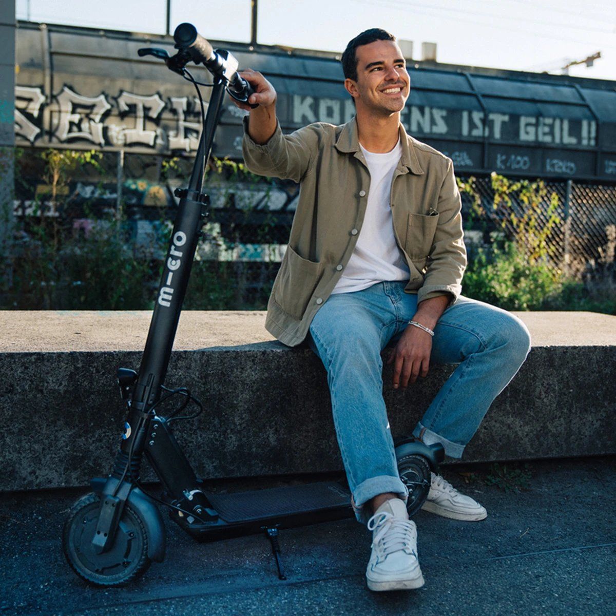 Micro Kickboard: As New MICRO electric scooter Explorer II 2 foldable 999CHF – Nuovo (secondo la descrizione) da Geneve venduto da readycat 8