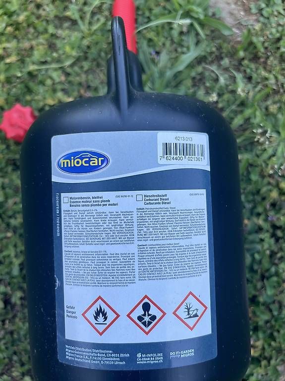 Taniche per benzina: Neu 5 lt Benzin-Kanister – Usato da Zürich venduto da kangi25 2