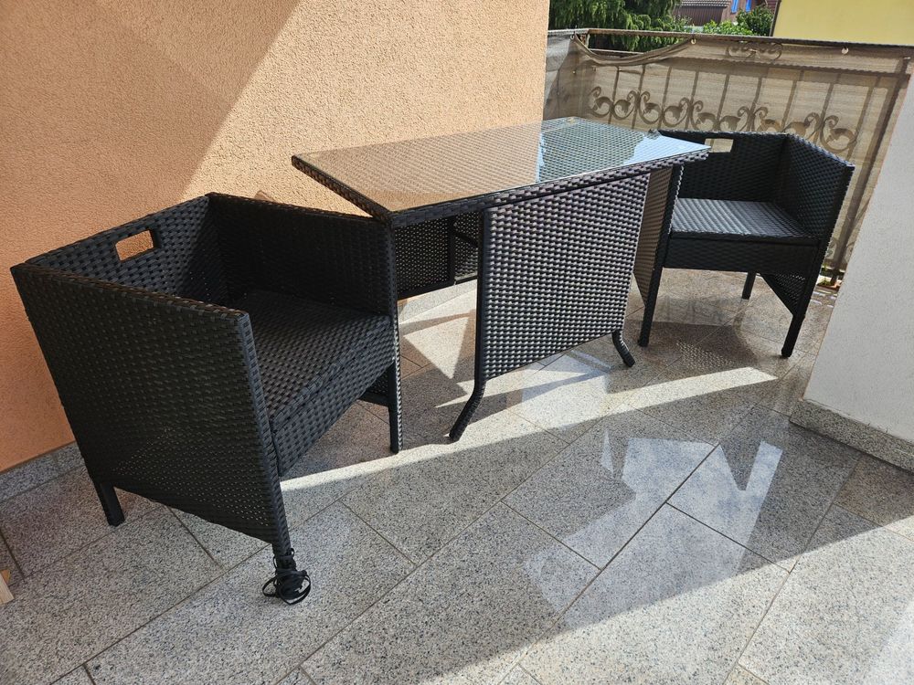balkon tisch und stühle Kaufen auf Ricardo