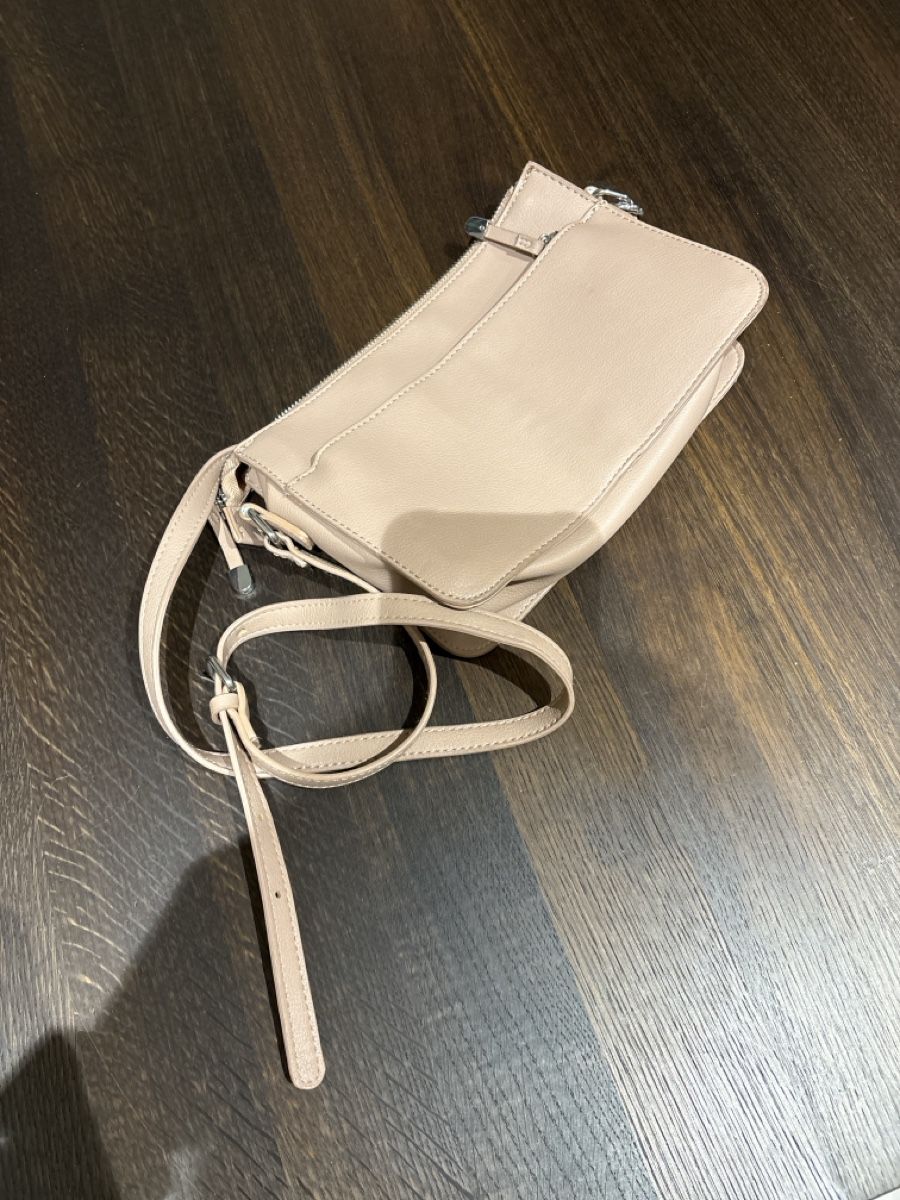 C&A Sacs femmes: Handtasche – D'occasion à Bäretswil par Coco83 2