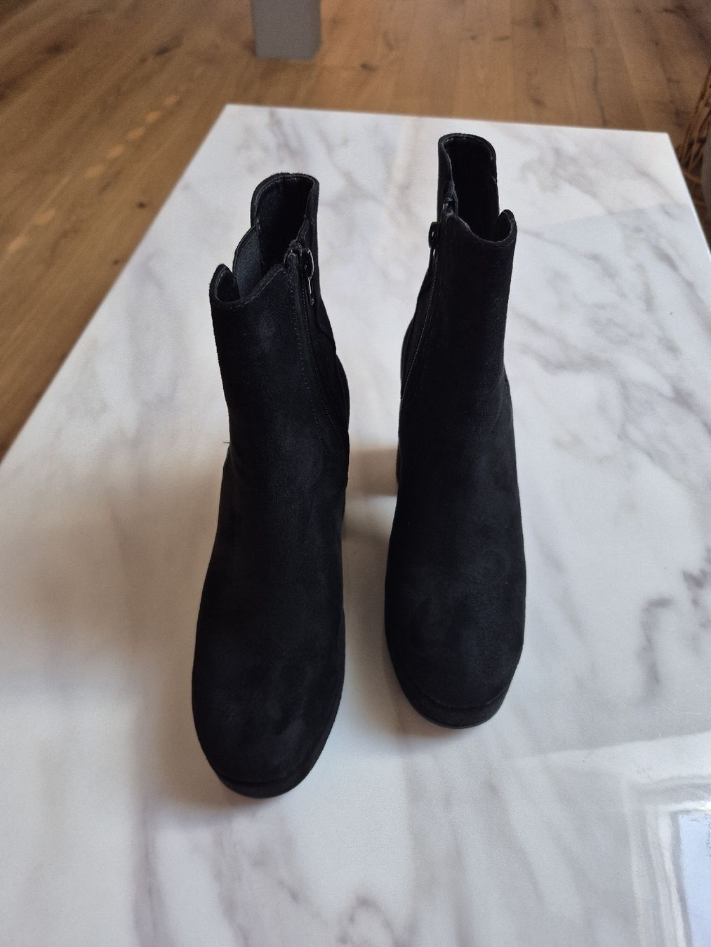 Scarpe da donna: Stiefeletten (Catwalk) schwarz mit Absatz – Usato da Kleinandelfingen venduto da eili_13 1