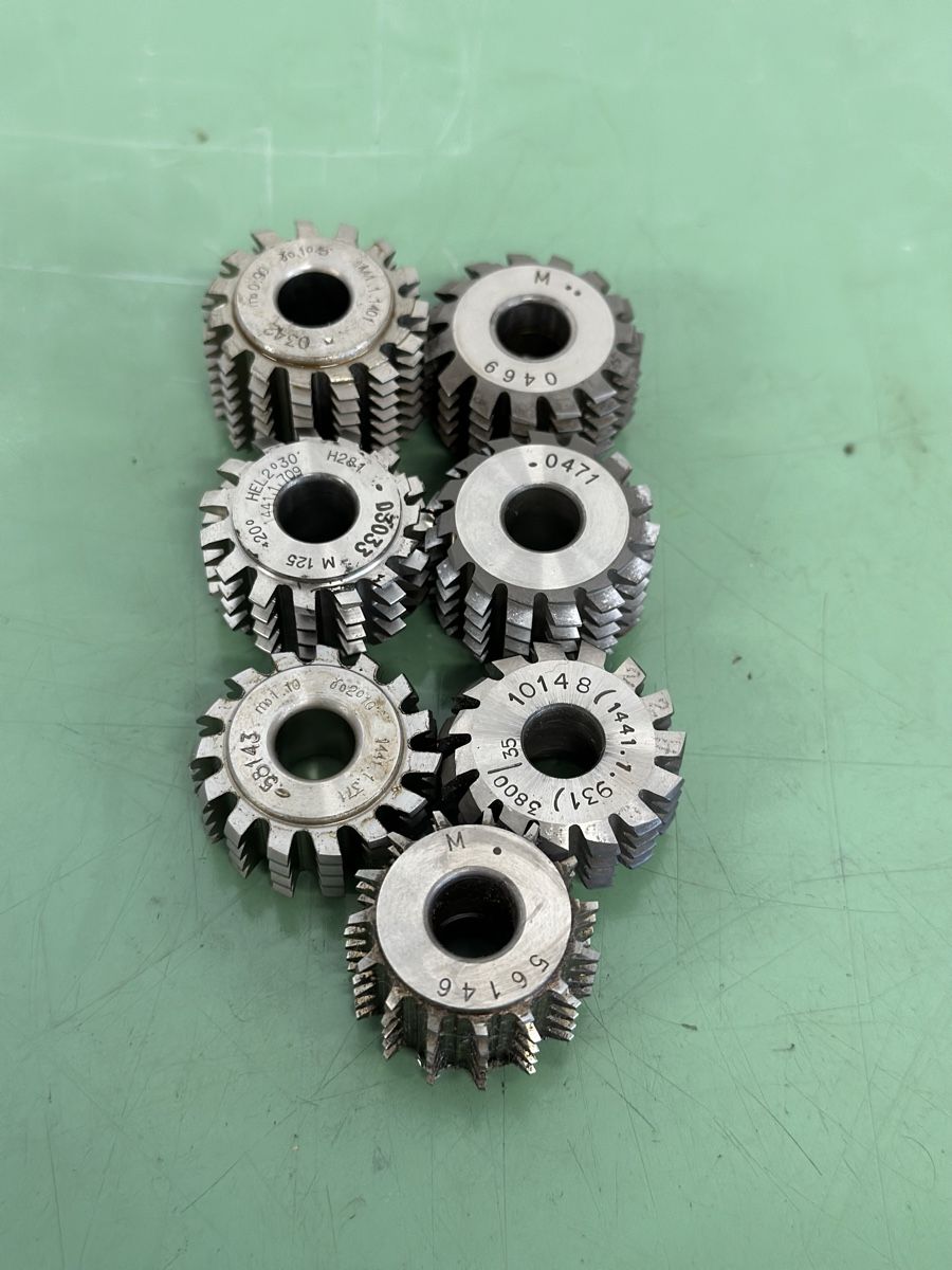 Tutti gli attrezzi: 7x Mikron HSS gear cutting modules. – Nuovo e nell'imballaggio originale da Aarberg venduto da SNMachines