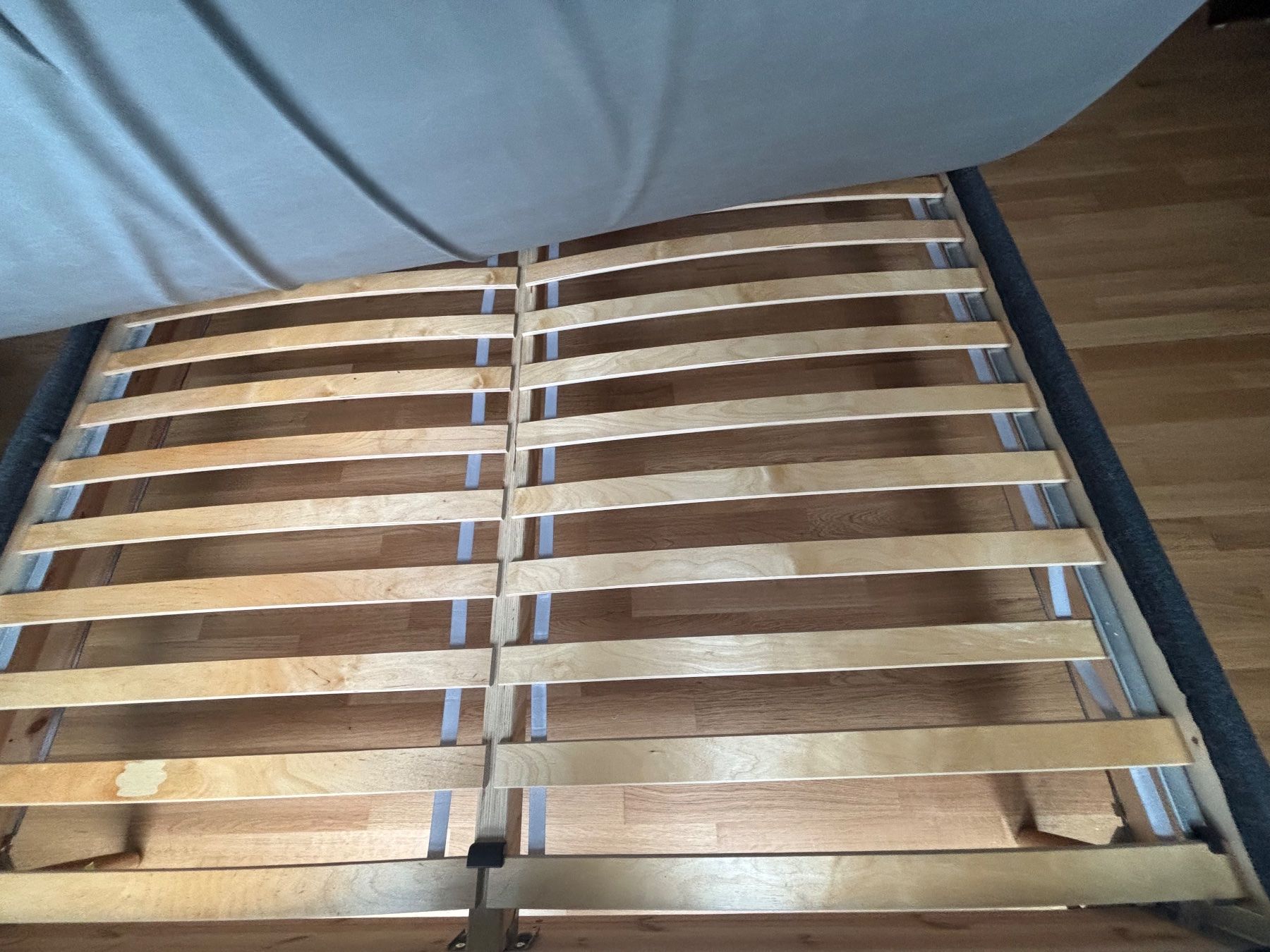 Ikea Letti: Ikea Doppelbett neuwertig – Usato da Rütihof venduto da Fru82 4