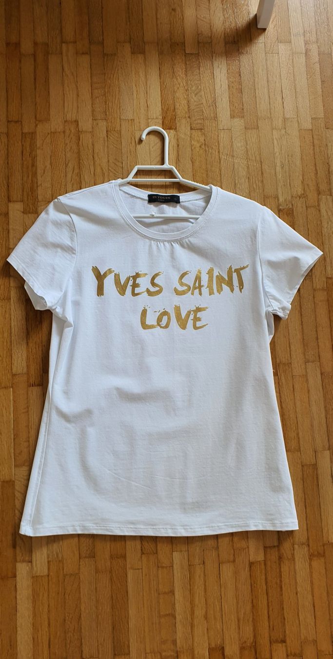 T-shirt: Yves Saint T-shirt – Nuovo (secondo la descrizione) da Basel venduto da Kristal4 5