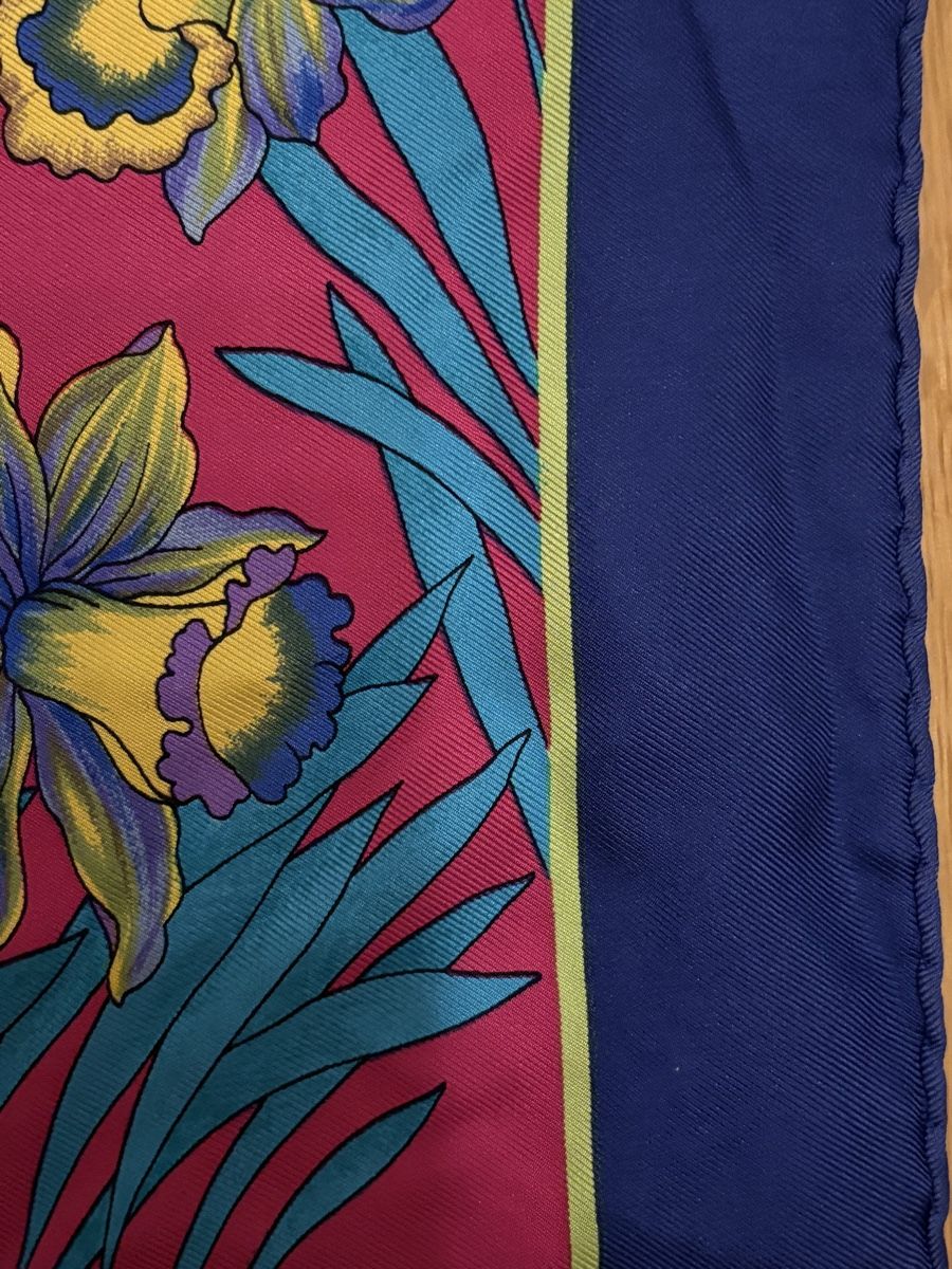 Dior Foulard & Sciarpe: Christian Dior scarf floral – Nuovo (secondo la descrizione) da Zürich venduto da chj_57pl 4