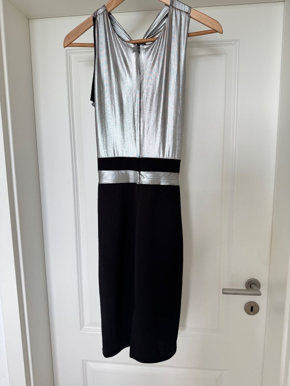Kleider: Robe années 90 stretch noire argentée – Gebraucht aus giffers von sev_c9x9 5