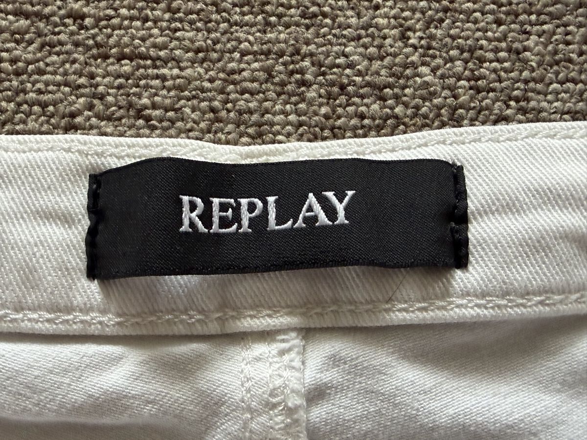 Replay Pantaloni: Replay Hose Größe 32 – Usato da Kölliken venduto da Sabay2012 8