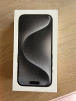 Apple iPhone 15 Pro schwarz mit Hülle